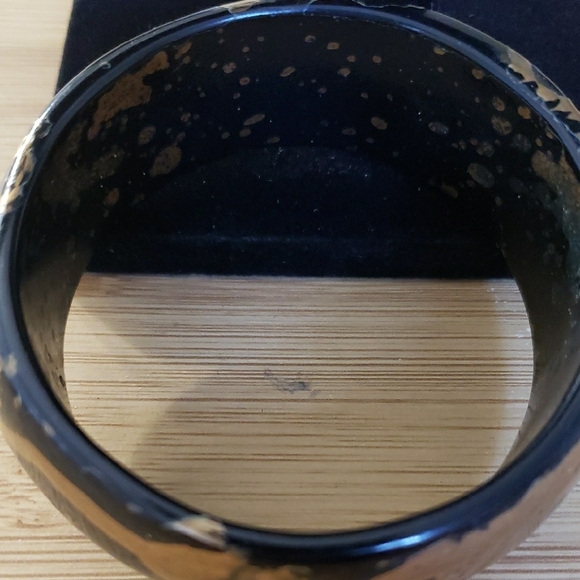 Elegant Gold and Black Wood Bangle Bracelet - Picture 4 of 8